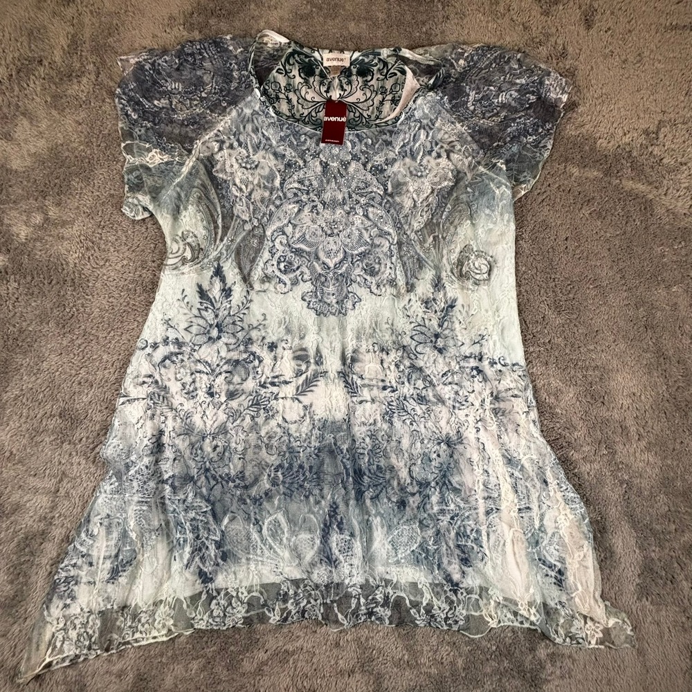 Avenue Blue White Paisley Lace Tunic Rhinestone Handkerchief Hem Top 14/16 NWT